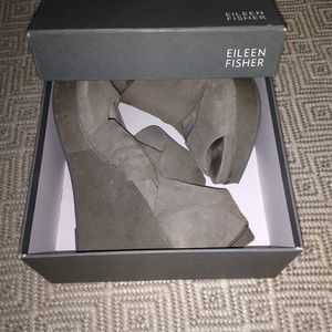 Eileen Fisher wedges with back zipper